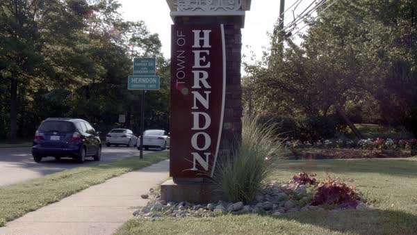 The Town of Herndon, Virginia Awards Sign Inventory Project to Mid-West GIS